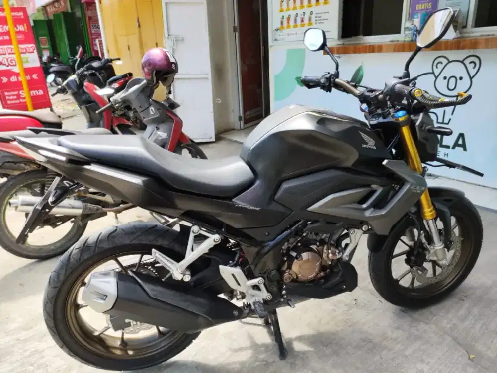 Cb 150r 2022 upside down