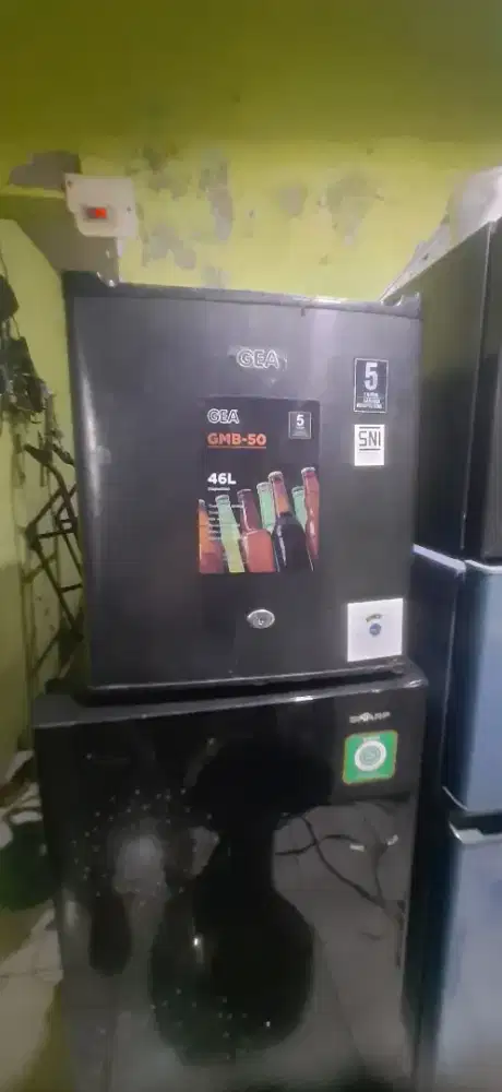 Kulkas Mini bar GEA GRATIS ANTAR