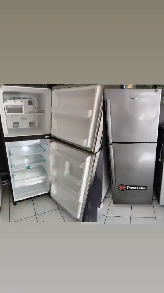 Kulkas panasonic 2 pintu likenew