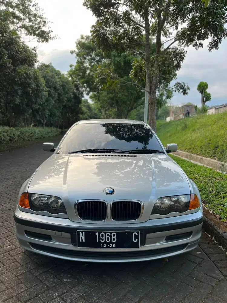 BMW E46 318i 1900cc A/T 2000