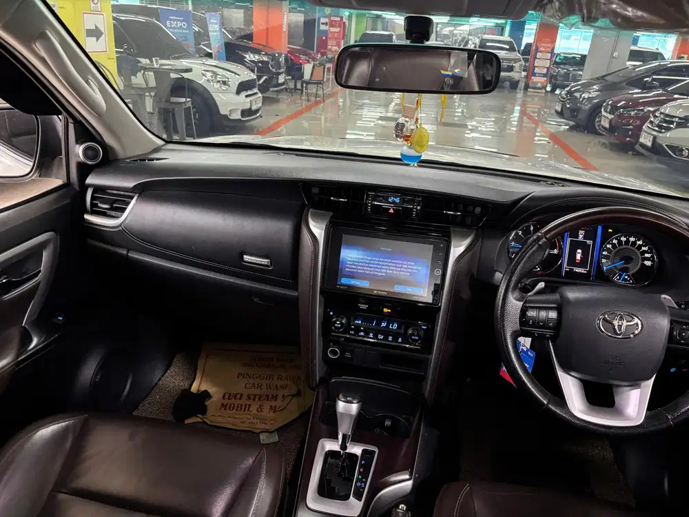 Toyota Fortuner 2.4 Vrz At 2017 DP 20Jt