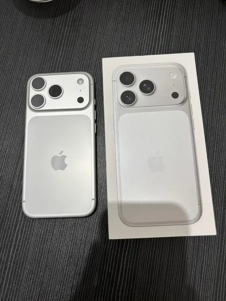 Iphone 17pro silver