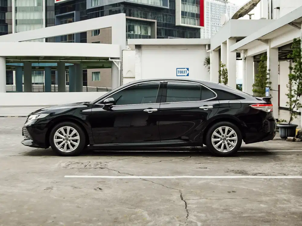 Toyota Camry 2020 Bensin