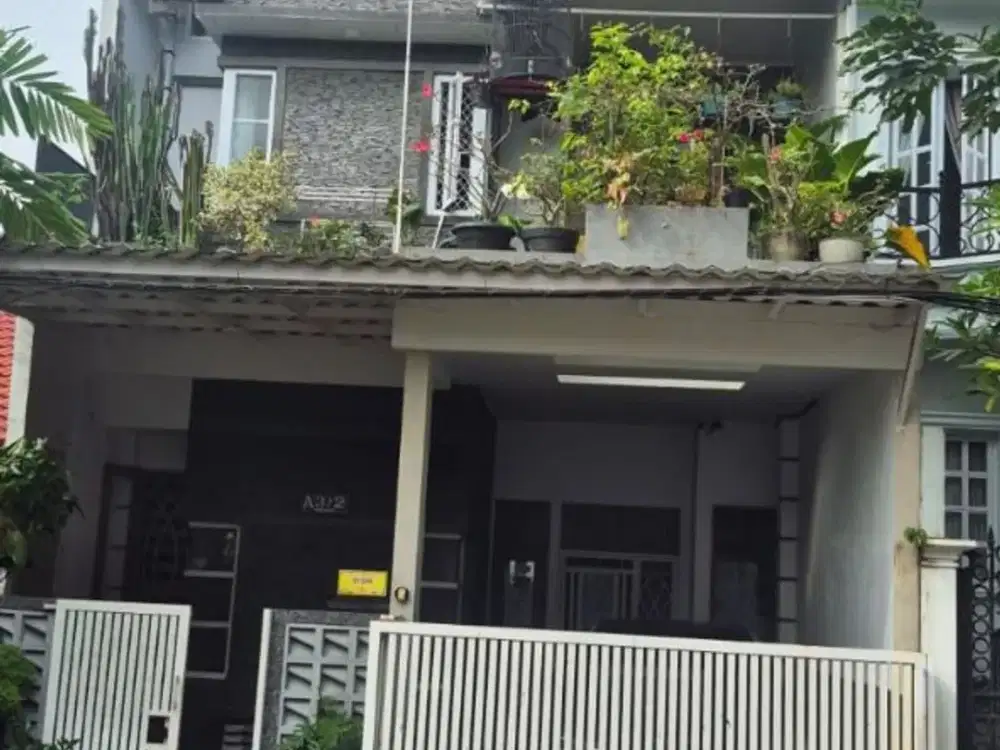 Rumah Dijual dikomplek Elite Lebak bulus