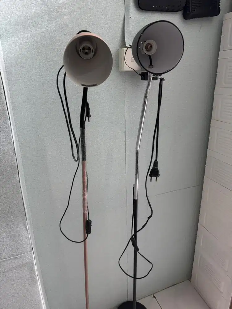 Lampu Berdiri LED Minimalis
