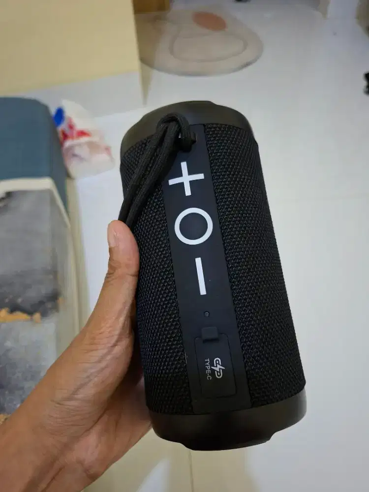 IT. Bluetooth Speaker Tova Tunelight 2 in 1