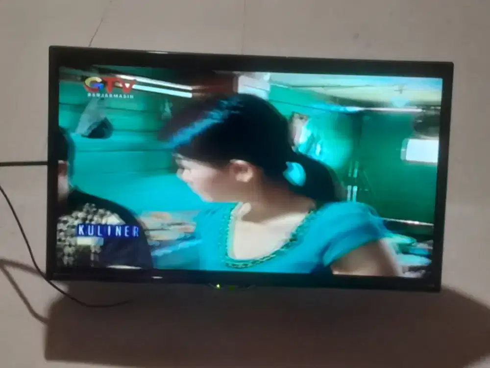 TV LED SHARP 24 IN AQUOS BARU 3 BULAN PEMAKAIAN