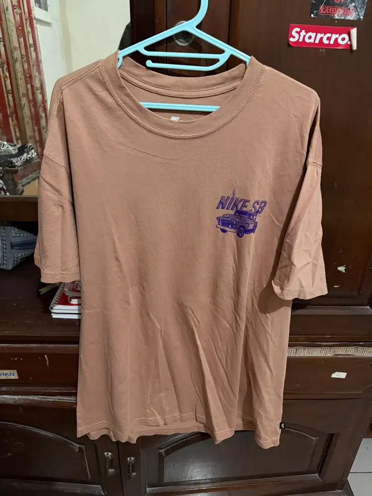 Kaos Nike SB Loose Fit Size L Internasional Original