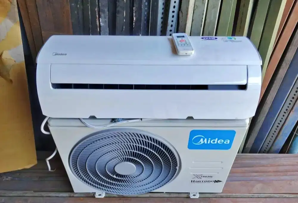 AC midea 1/2 pk hemat listrik