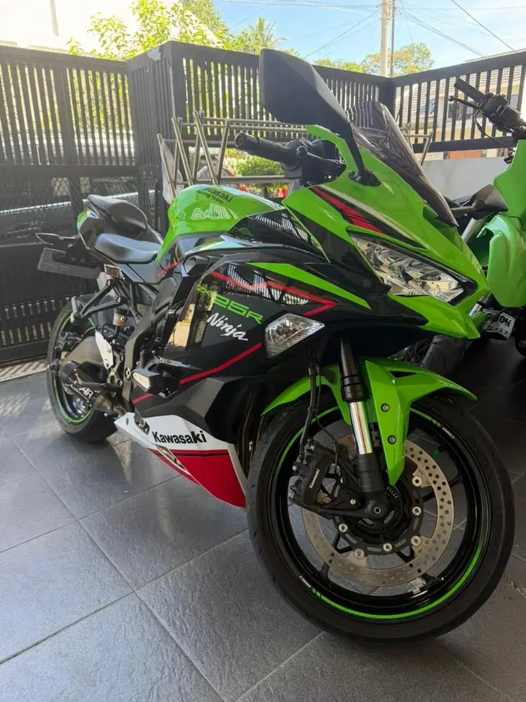 Dijual/Tukar tambah/Barter Kawasaki ZX25R ABS QS KRT (seri tertinggi)