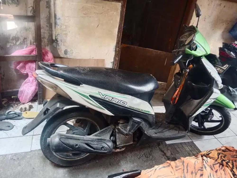 Vario 2012 , surat lengkap, pajak gak jual pajak, nego ditempat sampe