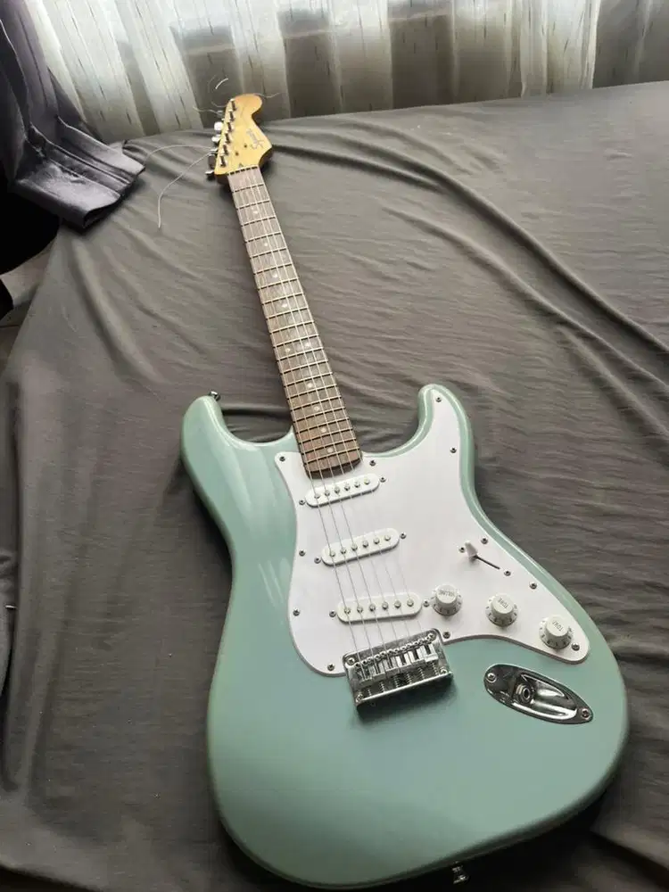 Squier sonic stratocaster original