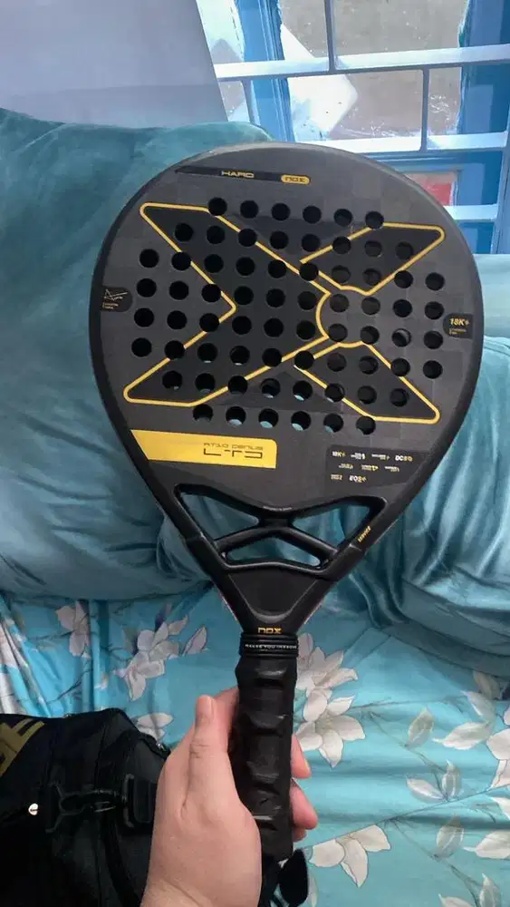 Raket padel (Nox AT10 Genius LTD Edition agustin tapia) 2025