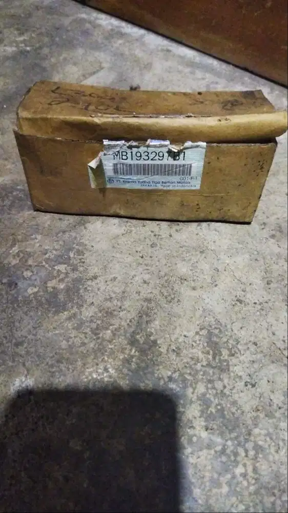 kampas rem depan mobil Mitsubisi L300/Mitsubishi Kuda
