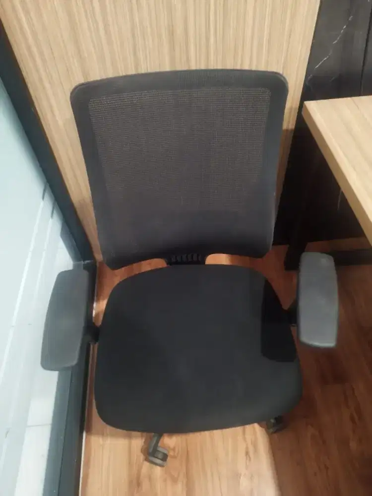 Kursi Kantor Standar