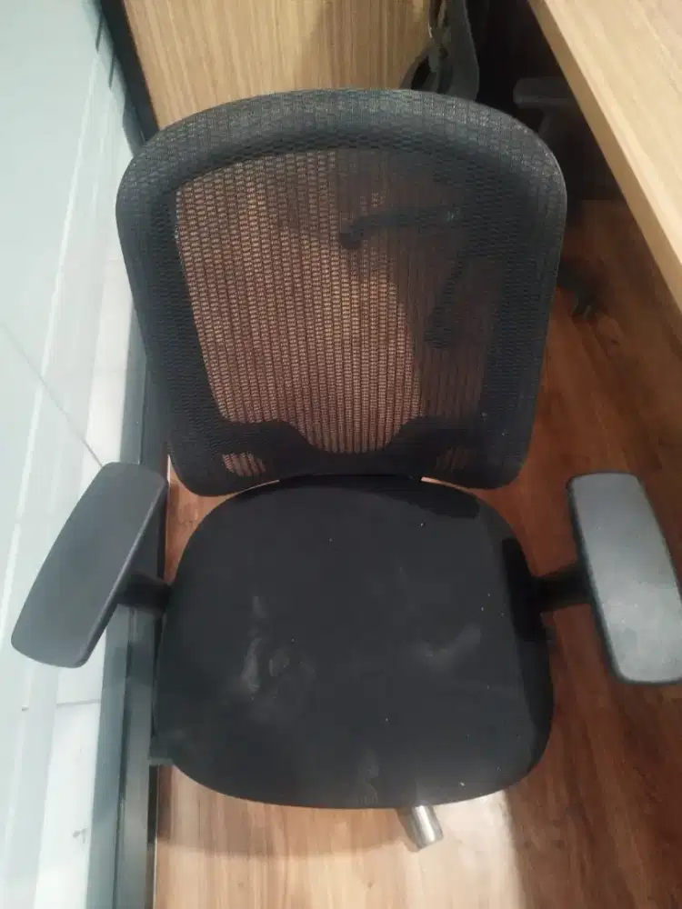 Kursi Kantor Standar