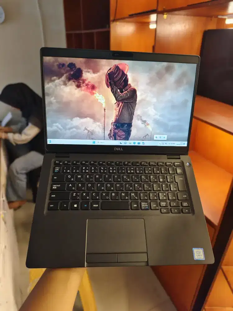 Laptop slim siap pakai Dell latitude 5300