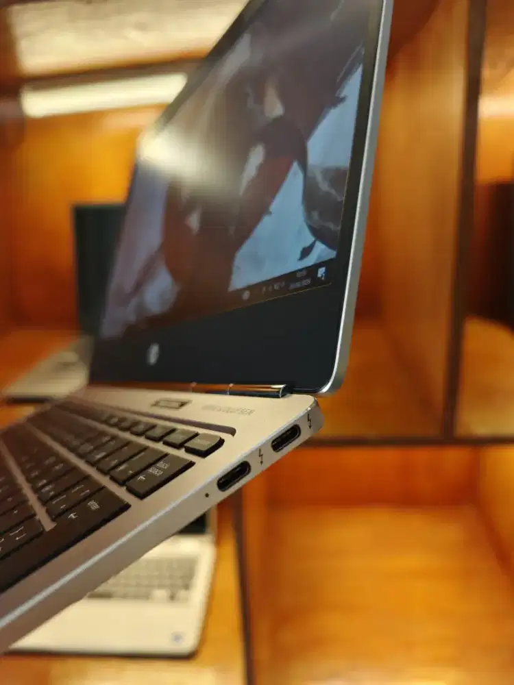 Laptop slim siap pakai cuma 2 jutaan aja HP elite book folio G1
