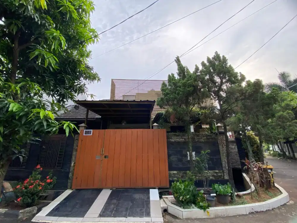 Rumah hook asri dan nyaman dalam komplek