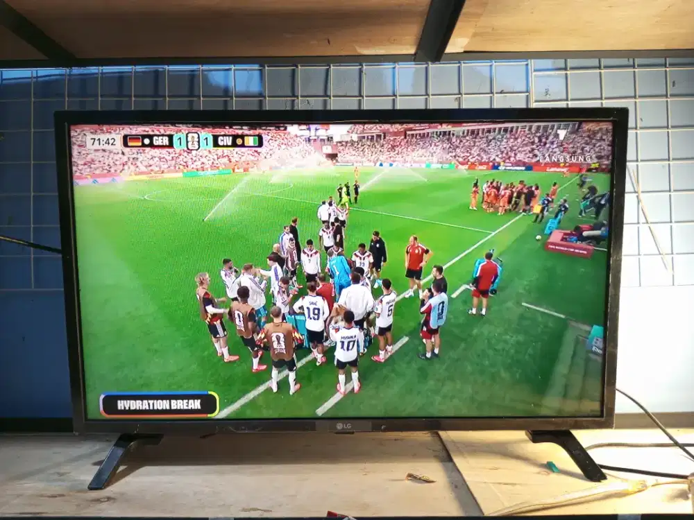 tv led digital 32 inc digital merk LG second murah meriah