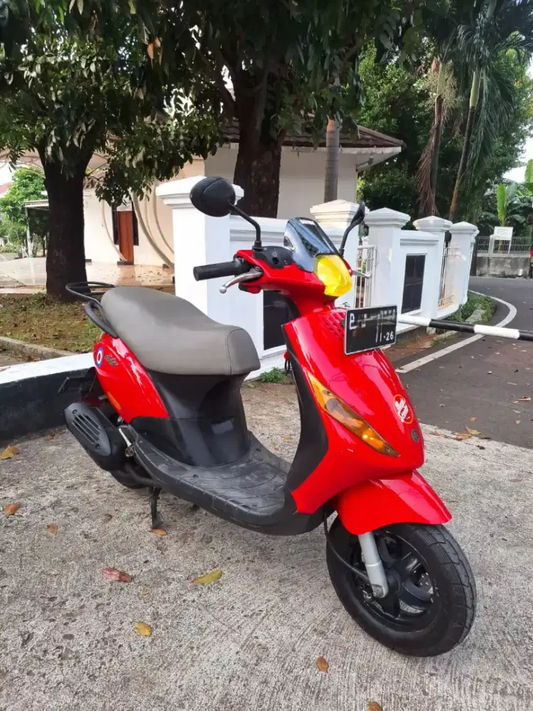 Piaggio zip 2011 tax on full original low Km perfect siap pakai