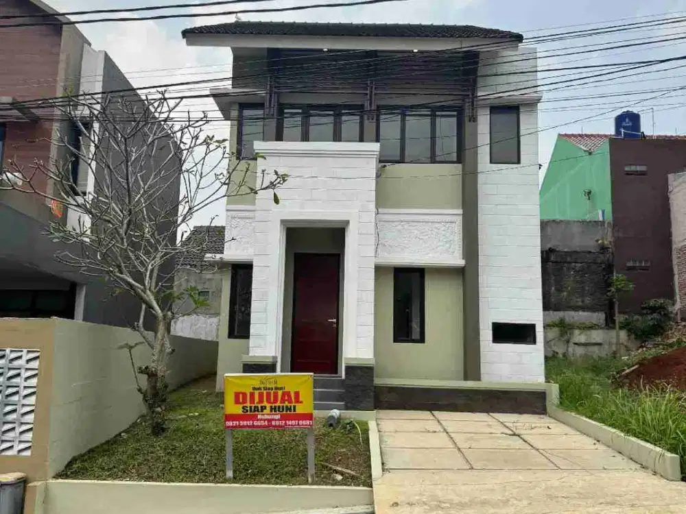 rumah 2 lantai di pondok rajeg 5 menit ke stasiun posisi Boulevard
