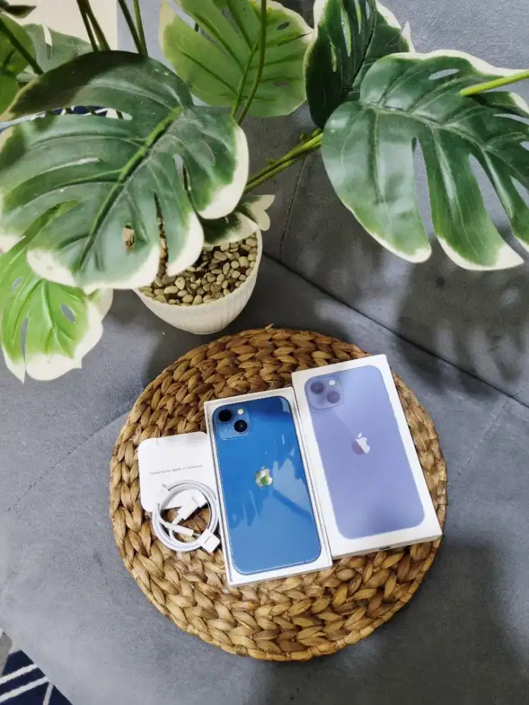 iPhone 13 128GB blue
