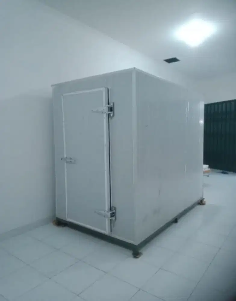 COLD STORAGE  FREZER CHILER