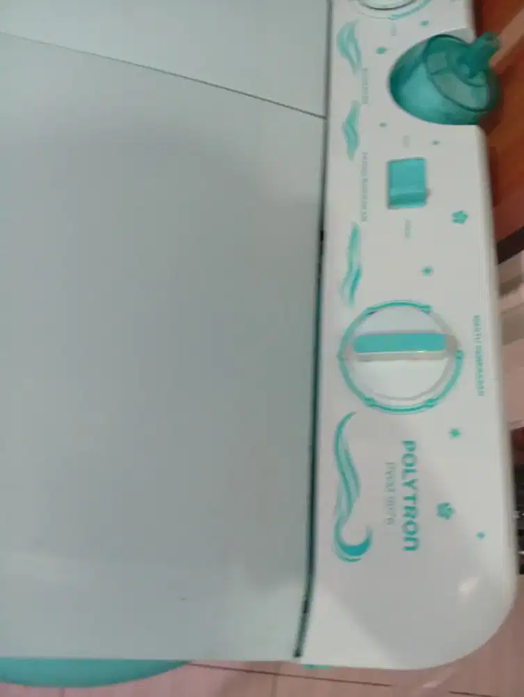 DIJUAL MESIN CUCI MREKA POLYTRON BAGUS BERFUNGSI OK PEMAKAIAN RMHAN SJ