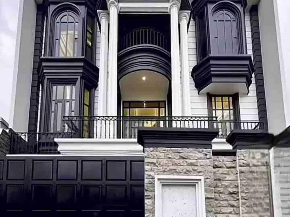 Rumah Brand New American Classic 4 Lantai Luas 1100m Pejaten Barat