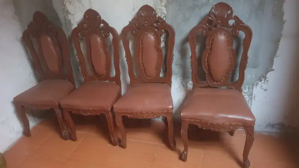 Kursi meja makan bahan jati ukir