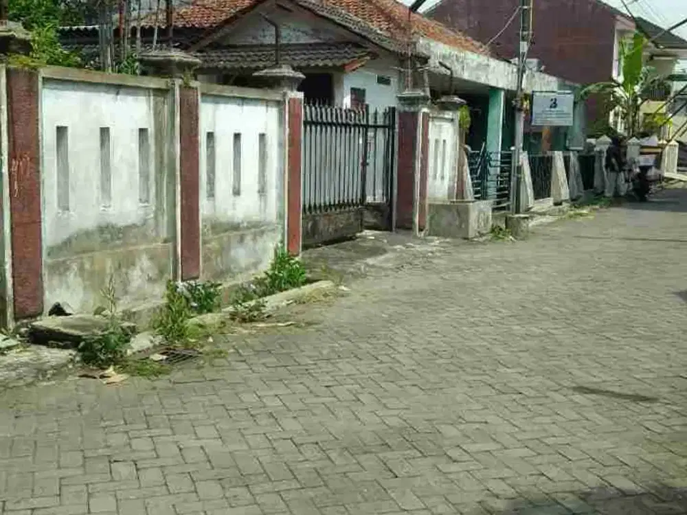 Dijual Tanah Bonus Kos 19 kamar 6 Menit UGM