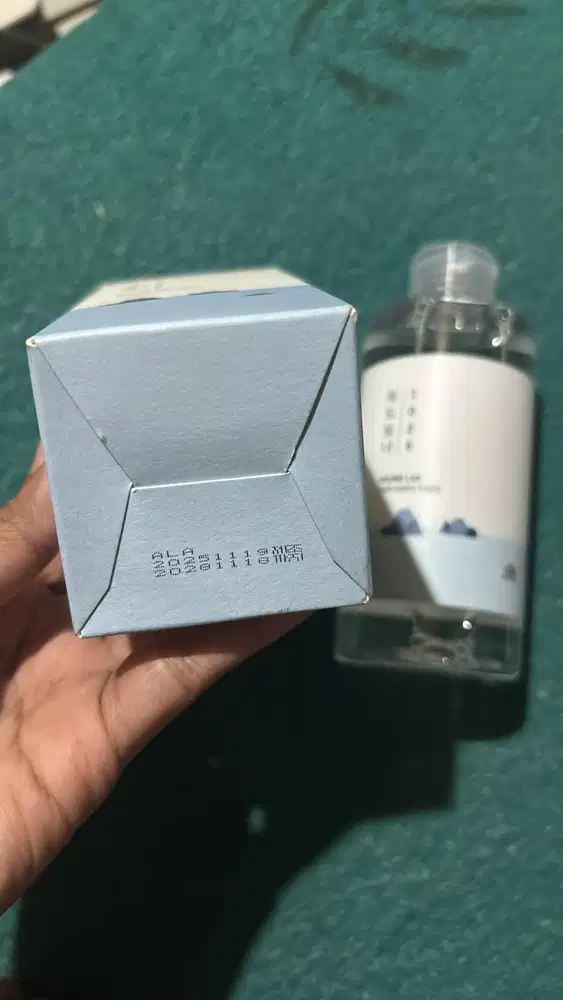 Round Lab toner
