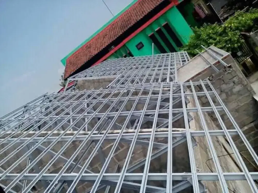 Jasa pemasangan rangka atap bajaringan
