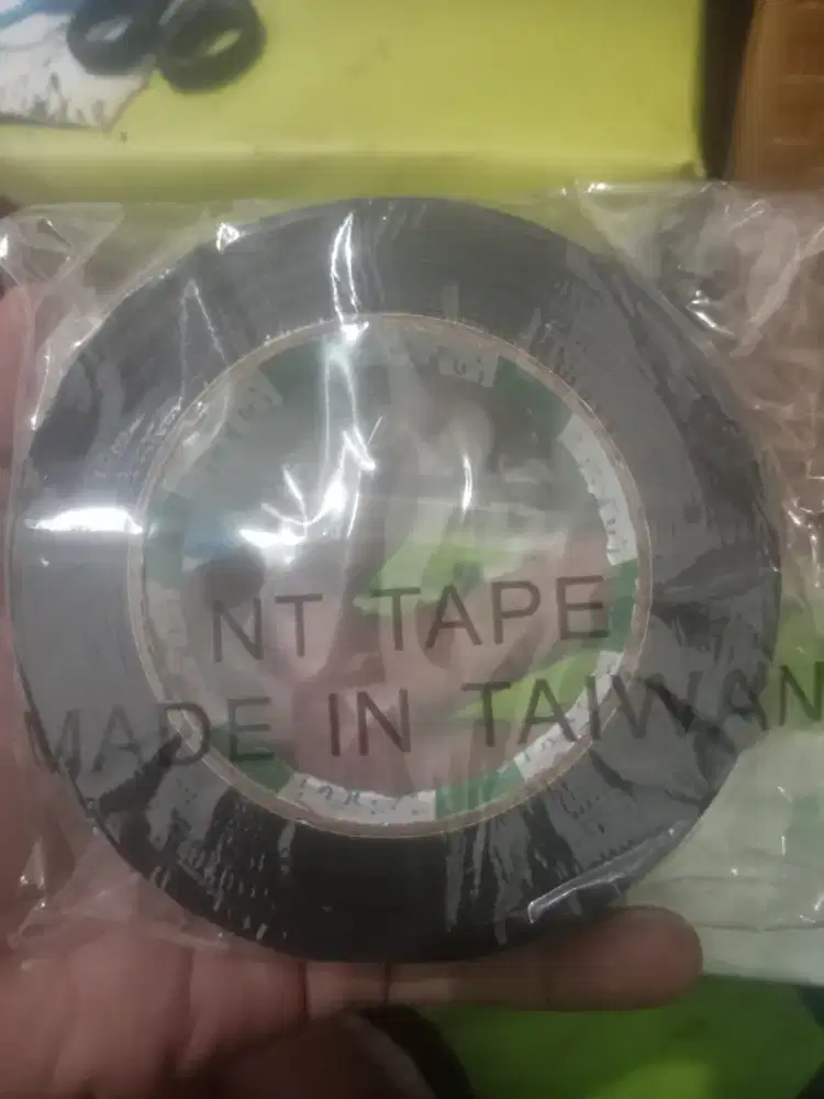 Double Tape hitam