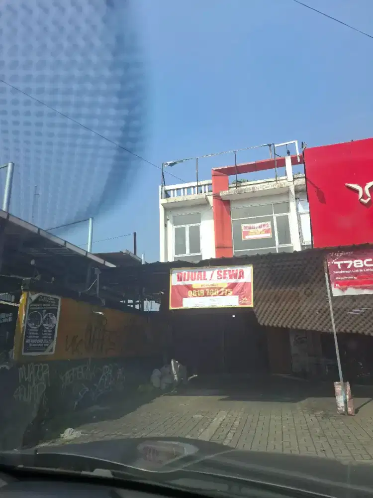 DIJUAL/ DISEWAKAN RUKO PINGGIR JALAN ADA TEMPAT PARKIR
