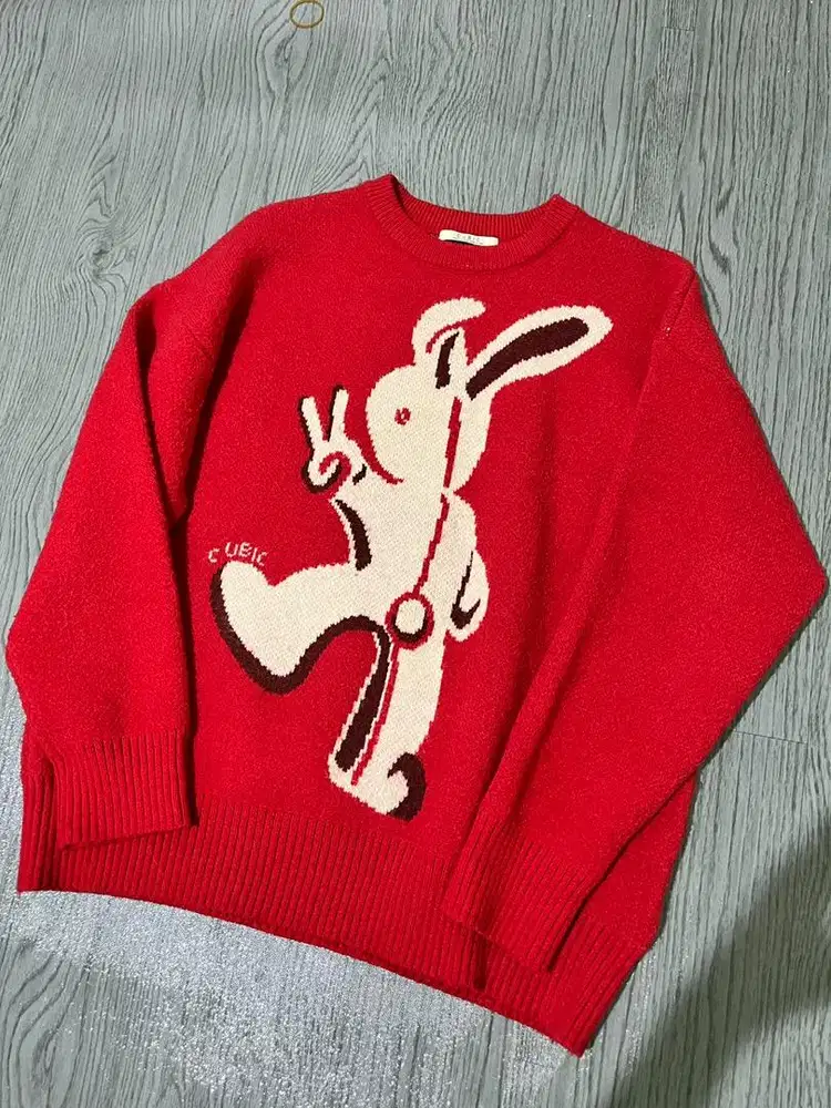 Sweater rajut merah