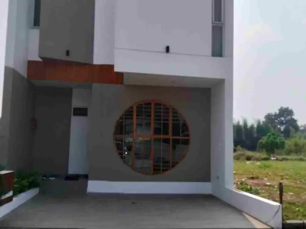 rumah 2 lantai dekat pasar Ciputat bisa KPR bangunan luas