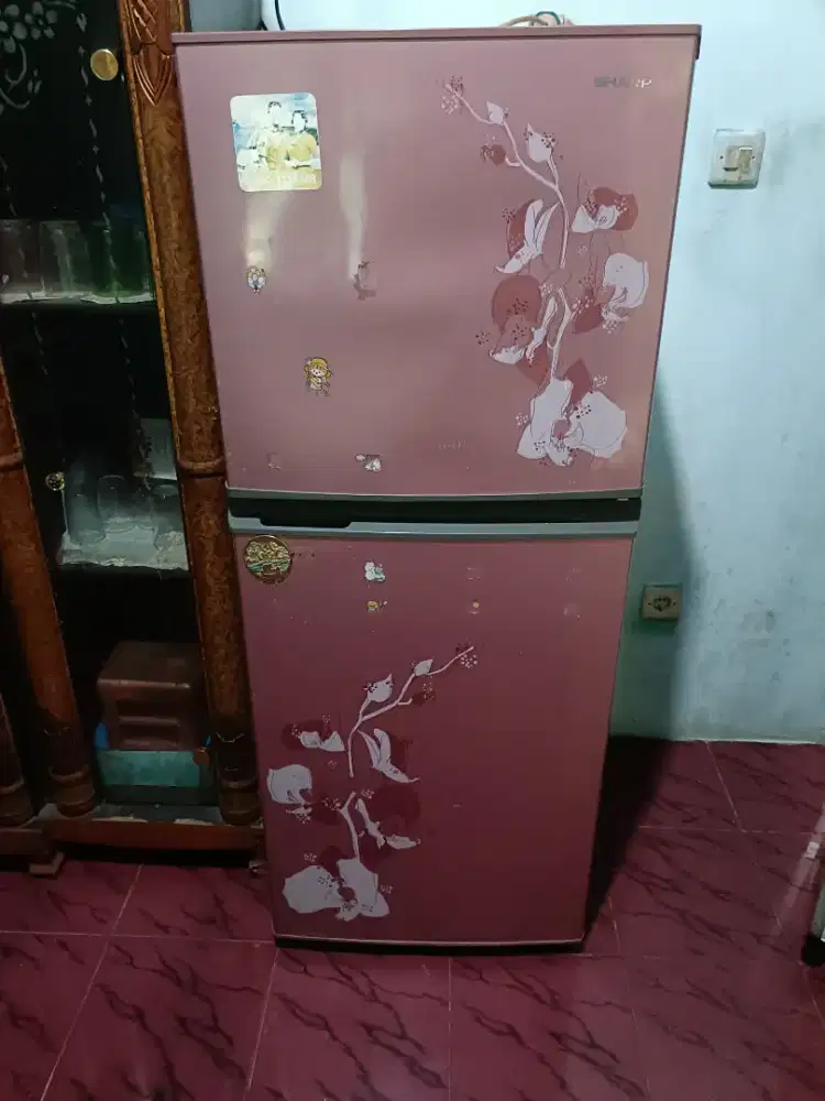 Kulkas sharp 2pintu