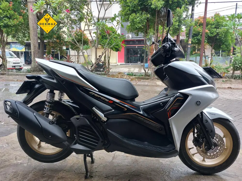 (DP 300 Rb)‼️ Yamaha Aerox S ABS Keyless Connected Silver Mulus 2024