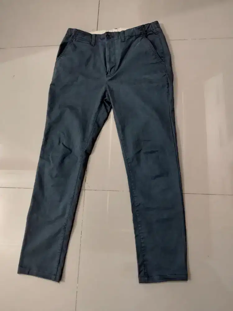 Gap Chino size 31-32