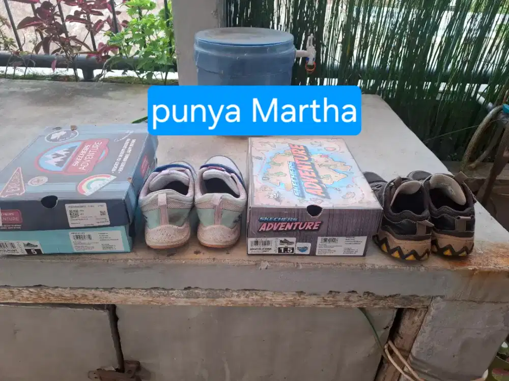 Sepatu skechers anak bekas