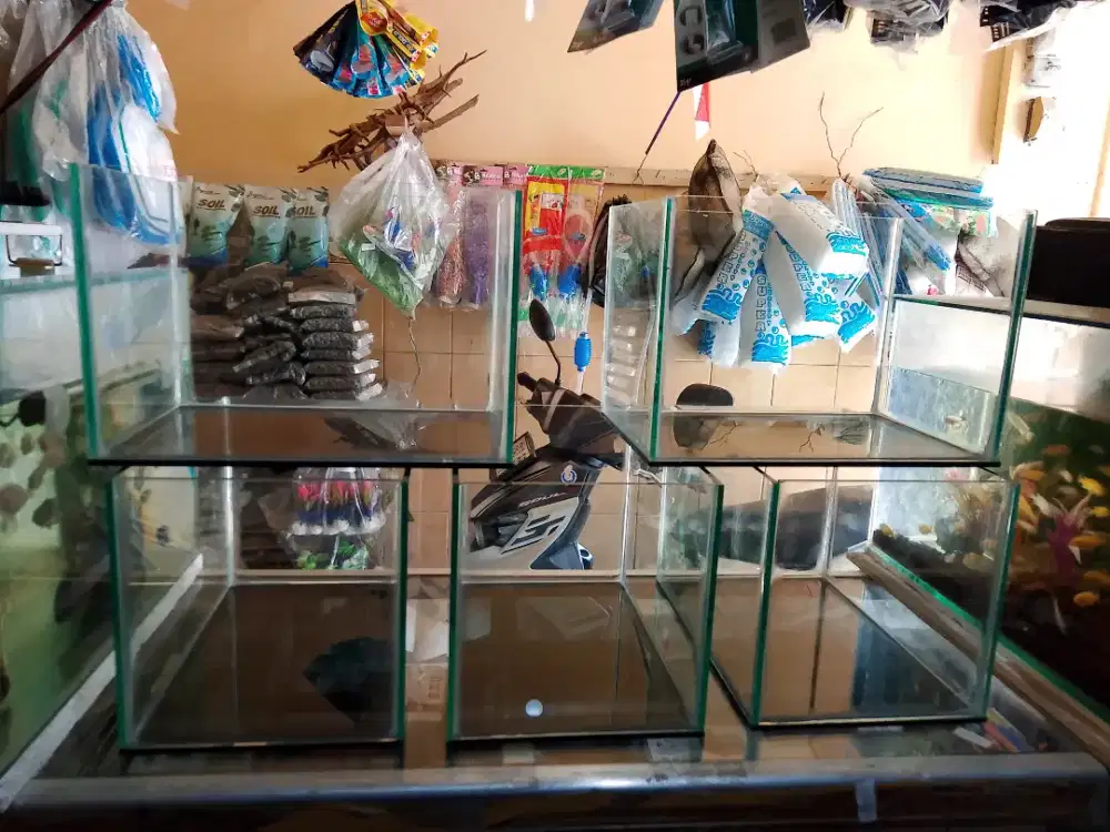 Aquarium ukuran 30x20x20 baru
