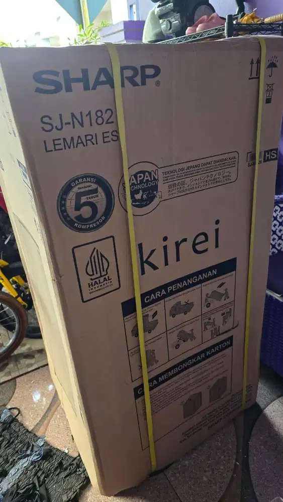 Kulkas baru 1 pintu merk sharp
