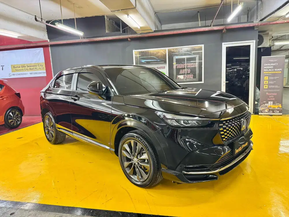 (KM RENDAH PAJAK PANJANG) HONDA HRV RS AT MATIC 2023 HITAM