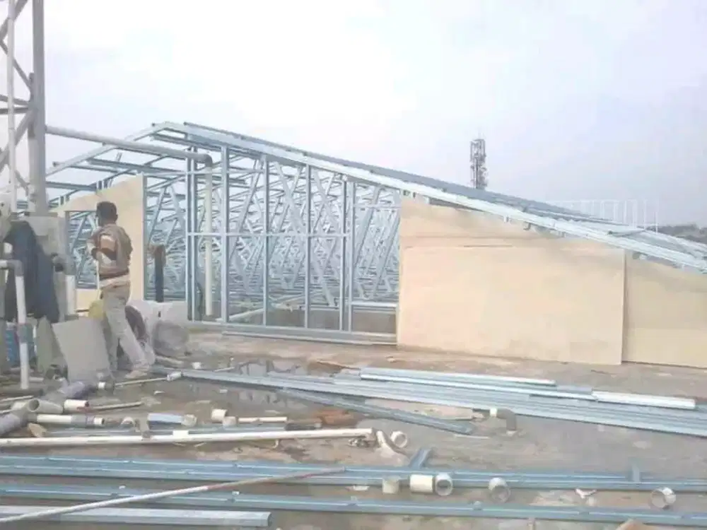 TUKANG BAJA RINGAN