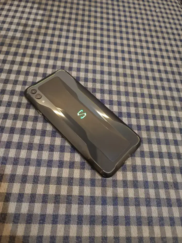 Blackshark 2 batang aja 8/128gb. Baca deskripsi