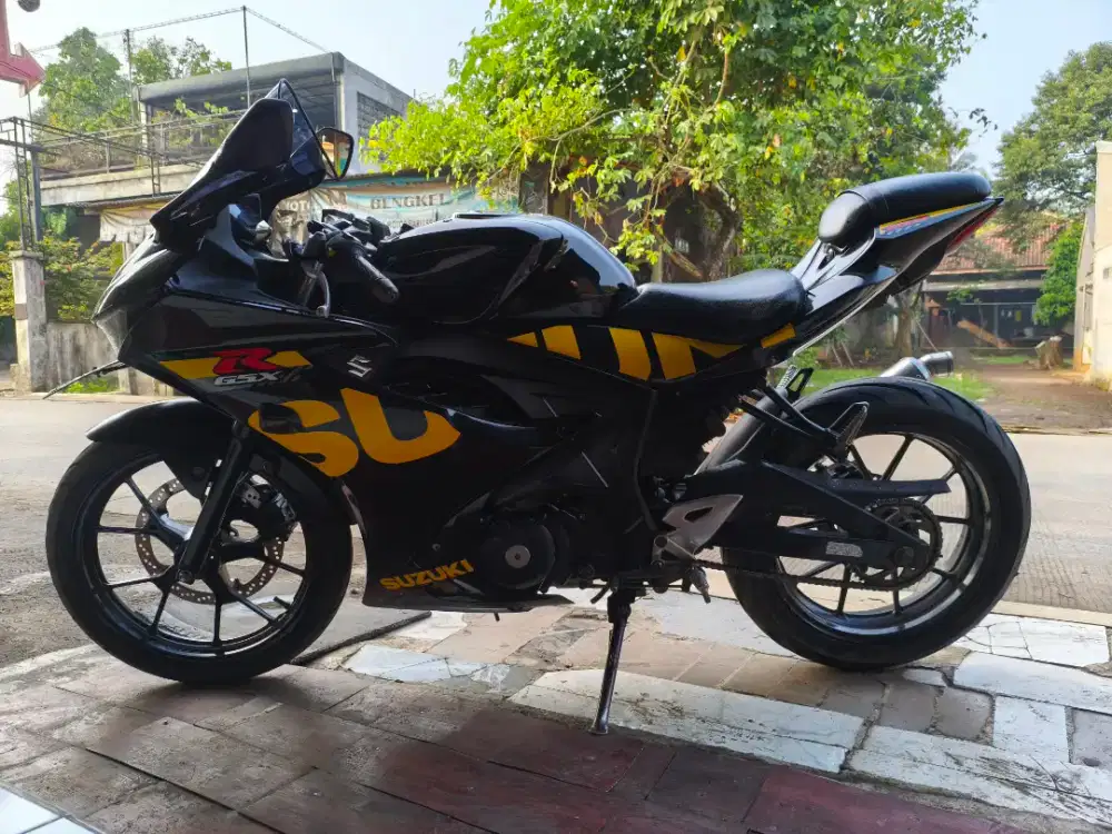 GSX R 150 2017 keyless warna hitam