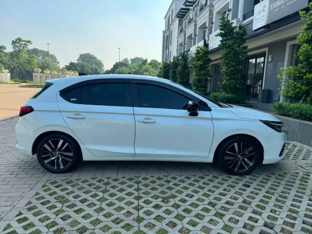KM 18 ribu CITY RS HATCHBACK PUTIH