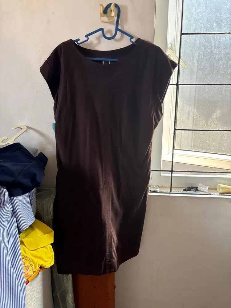 Dress terusan Mango size M